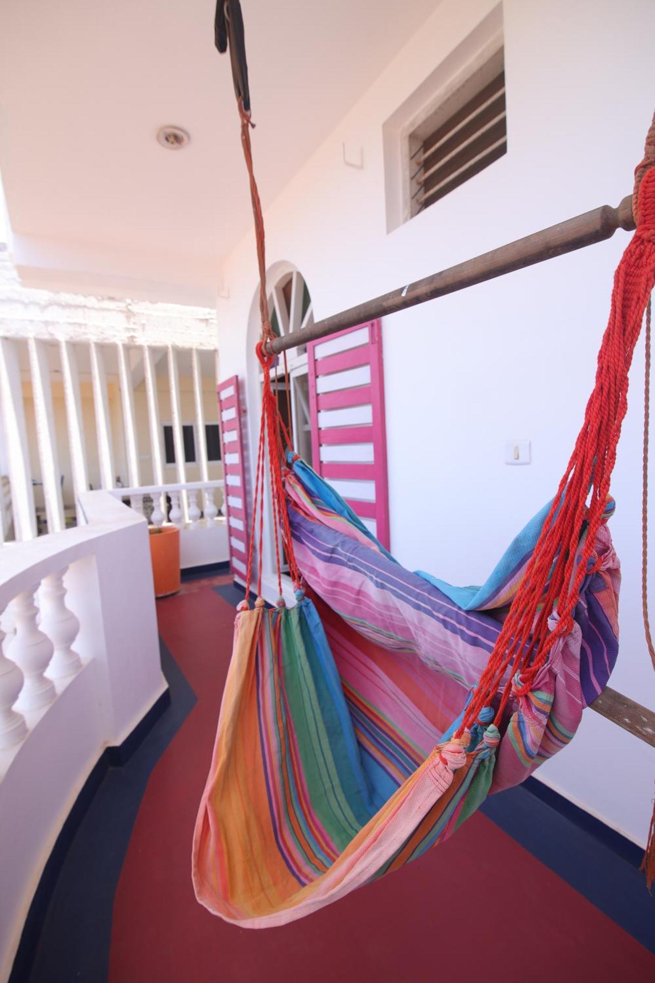 Holi-Wood Guesthouse 퐁디셰리 외부 사진
