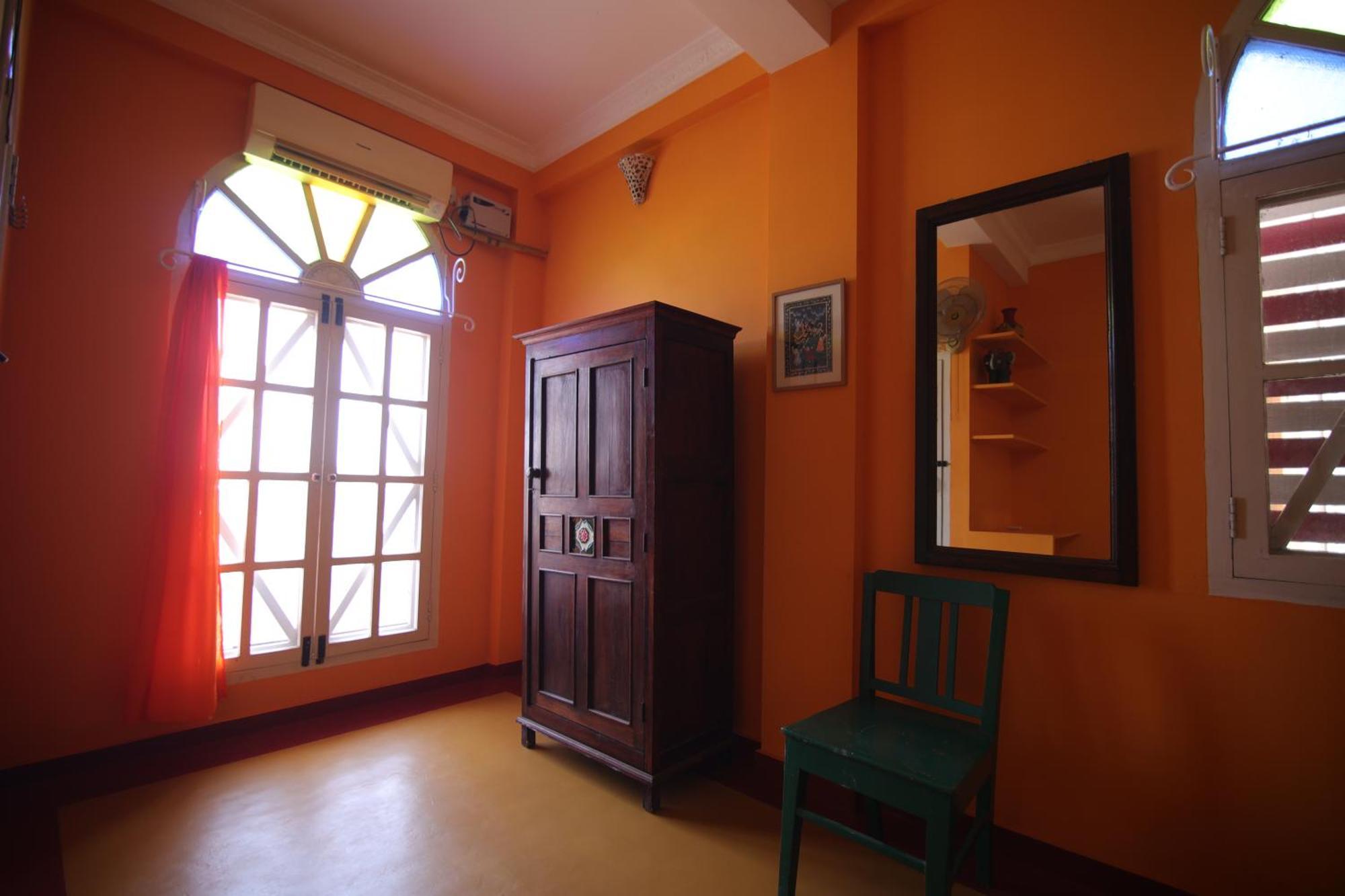 Holi-Wood Guesthouse 퐁디셰리 외부 사진